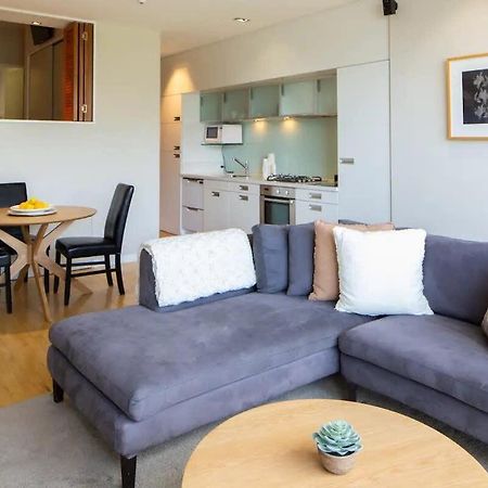 Stunning Lakeview 1 Bedroom Apartment Queenstown Kültér fotó